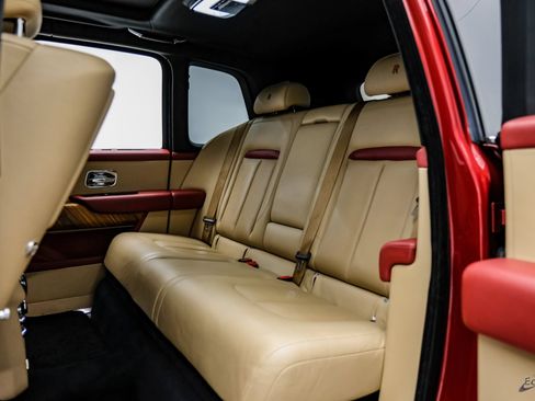 Used 2019 Rolls-Royce Cullinan AWD/4WD image 95