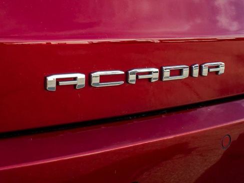 Used 2022 GMC Acadia Denali w/ Denali Ultimate Package image 10