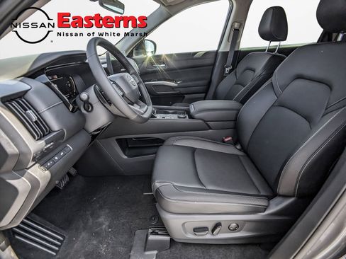 New 2026 Nissan Pathfinder SL image 16