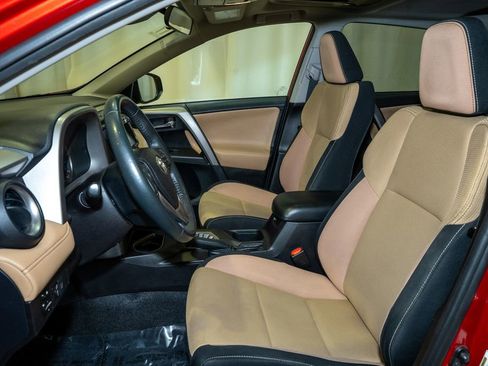 Used 2017 Toyota RAV4 XLE image 11