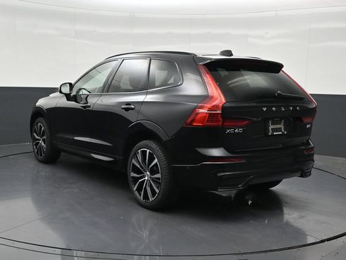 Used 2024 Volvo XC60 B5 Plus AWD/4WD image 3