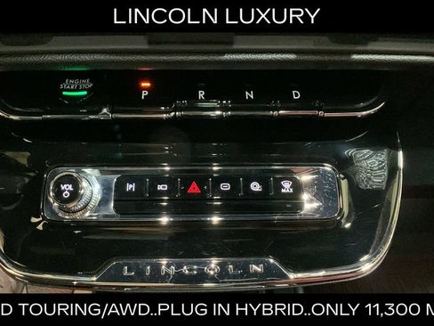 Used 2025 Lincoln Corsair Grand Touring w/ Towing Package AWD/4WD image 40
