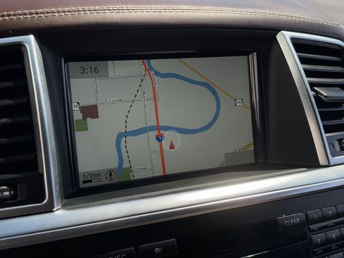 Used 2014 Mercedes-Benz GL 63 AMG 4MATIC image 18