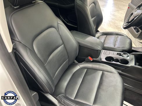 Used 2022 Ford Escape Titanium image 45