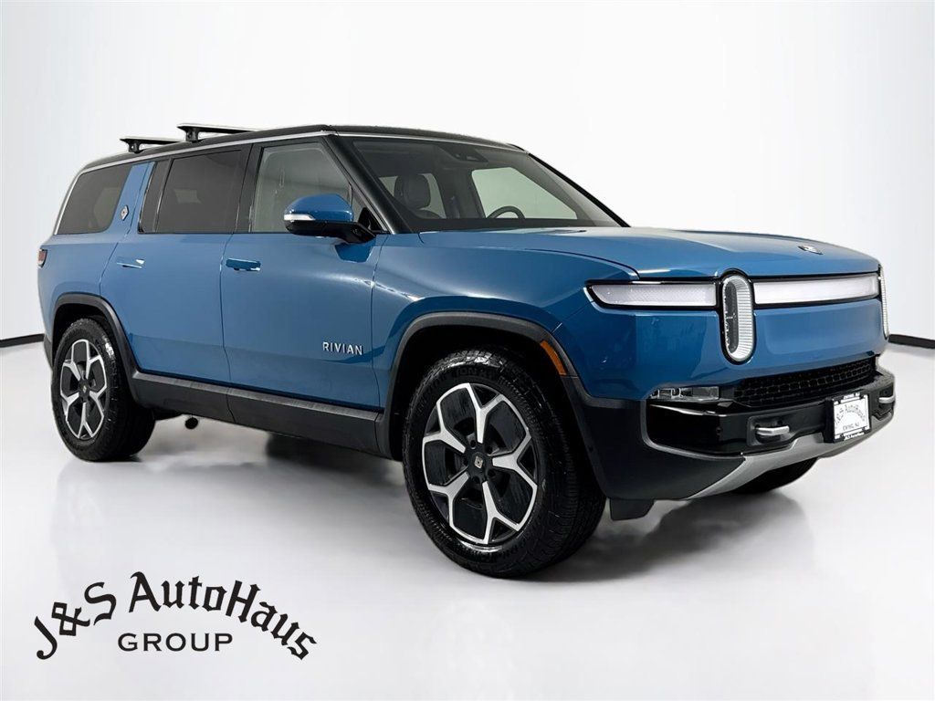 Used 2024 Rivian R1S Adventure Dual AWD/4WD image 1