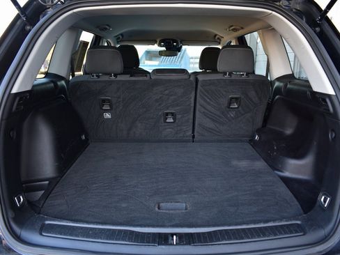 Used 2023 Jeep Grand Cherokee Laredo image 24