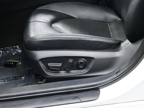 Used 2023 Toyota Camry XLE FWD image 11