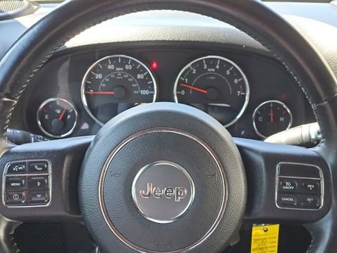 Used 2017 Jeep Wrangler Unlimited Sport w/ Connectivity Group AWD/4WD image 21