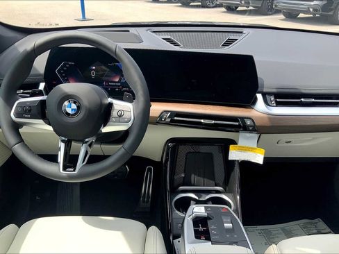 Used 2026 BMW X1 xDrive28i w/ Technology Package image 5