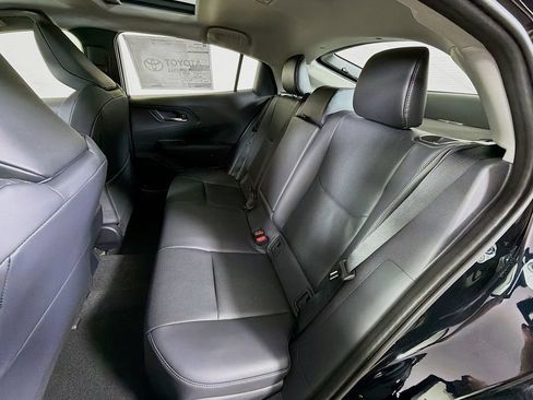 New 2026 Toyota Prius Plug-In Hybrid FWD image 18