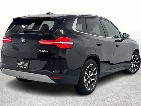 Used 2025 BMW X3 xDrive30i AWD/4WD image 2