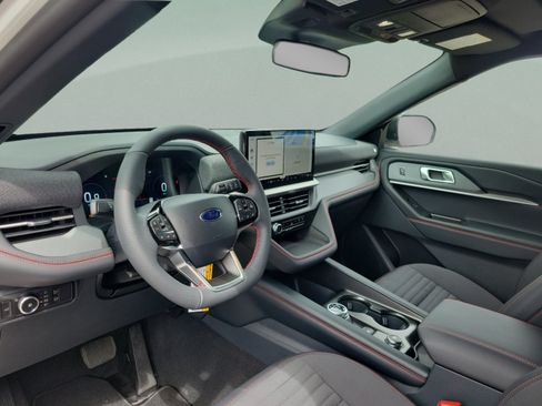 New 2026 Ford Explorer ST-Line w/ ST-Line Street Pack AWD/4WD image 7
