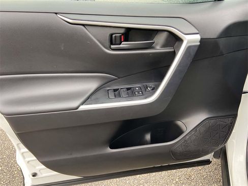 Used 2024 Toyota RAV4 LE image 11