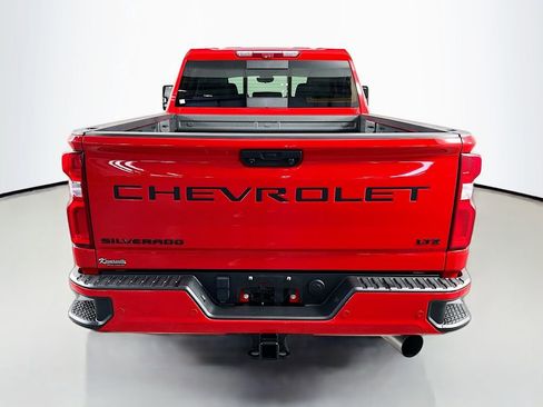 Used 2024 Chevrolet Silverado 2500 LTZ w/ LTZ Plus Package AWD/4WD image 6