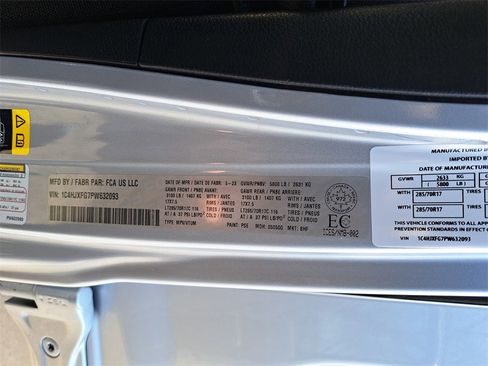 Used 2023 Jeep Wrangler Unlimited Rubicon w/ Cold Weather Group image 29