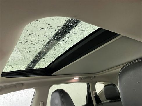 Used 2018 Nissan Murano Platinum image 15