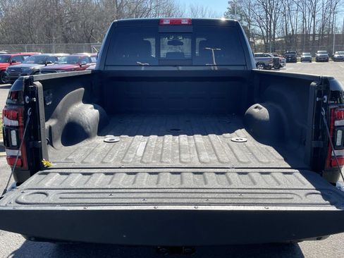 Used 2022 RAM 2500 Laramie w/ Night Edition image 8