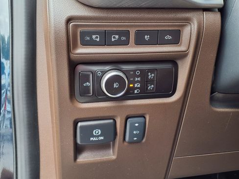Used 2024 Ford F150 King Ranch w/ FX4 Off-Road Package AWD/4WD image 23