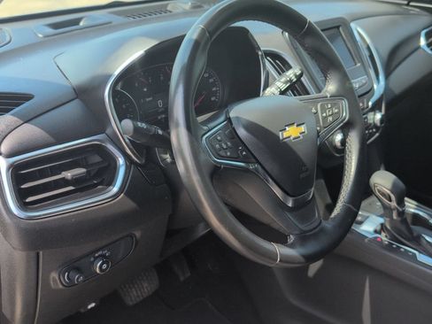 Used 2024 Chevrolet Equinox LT AWD/4WD image 11