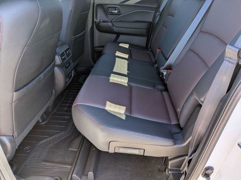 Used 2025 Honda Ridgeline Black Edition image 19