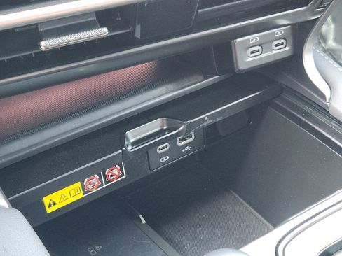 Used 2025 Lexus RX 350 w/ Convenience Package image 29