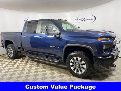 Certified 2022 Chevrolet Silverado 2500 Custom w/ Custom Value Package AWD/4WD image 9