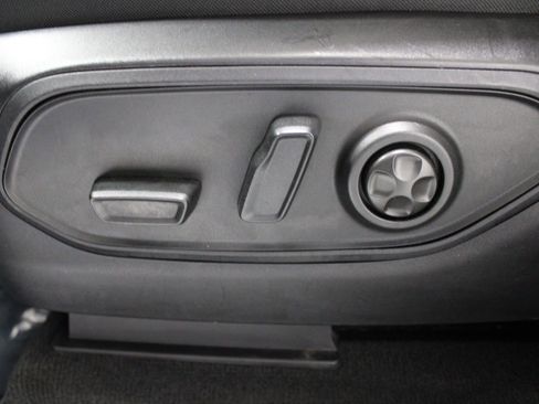 Used 2023 Jeep Grand Cherokee L Laredo AWD/4WD image 47