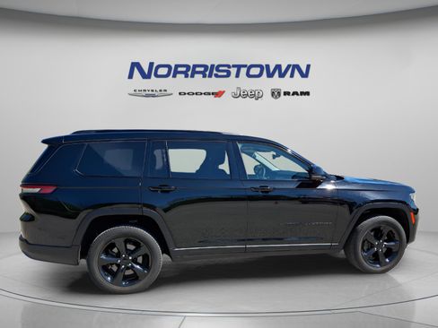 Certified 2023 Jeep Grand Cherokee L Limited w/ Luxury Tech Group II AWD/4WD image 7