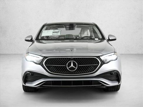 New 2026 Mercedes-Benz E 450 4MATIC Sedan image 2