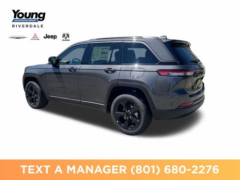 New 2026 Jeep Grand Cherokee Limited w/ Limited Altitude Package AWD/4WD image 3
