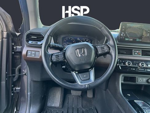 Used 2023 Honda Pilot Elite image 12