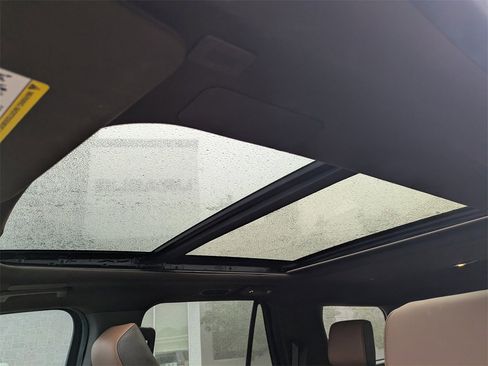 Used 2022 Ford Expedition King Ranch image 23