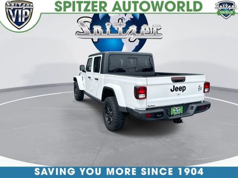 Used 2023 Jeep Gladiator Sport AWD/4WD image 7