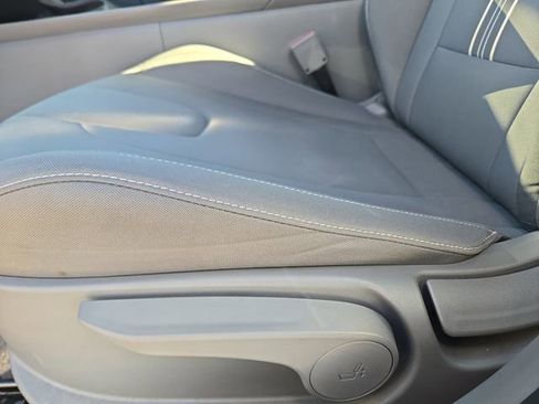 Certified 2024 Hyundai Elantra SEL image 23