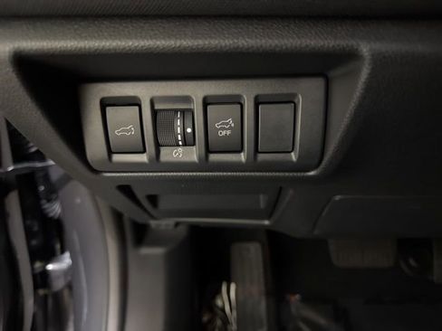 Certified 2025 Subaru Outback Premium image 18