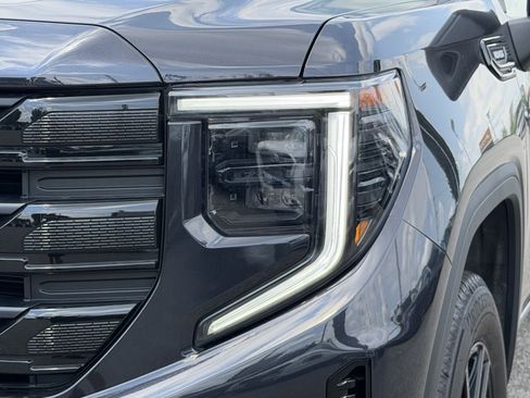 Used 2025 GMC Sierra 1500 Elevation AWD/4WD image 6