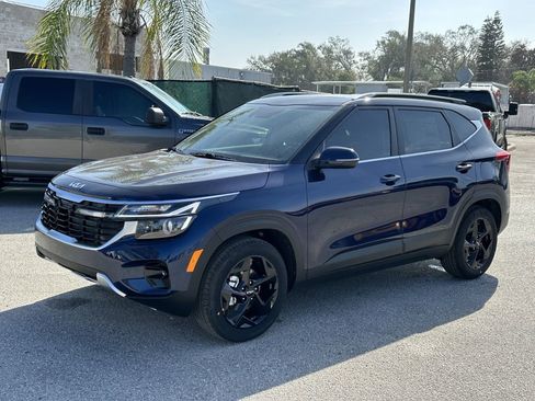 New 2026 Kia Seltos EX image 8