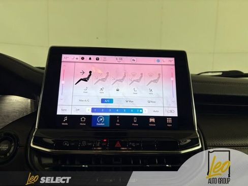 Used 2022 Jeep Compass Trailhawk w/ Trailhawk Elite Group AWD/4WD image 14