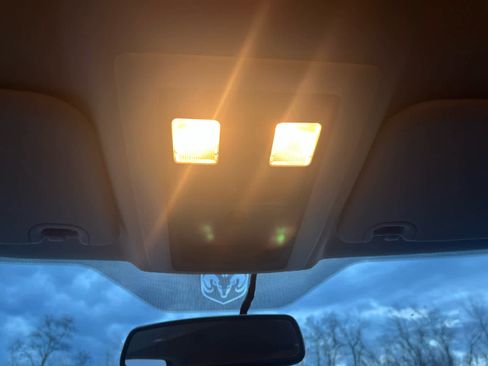 Used 2012 RAM 1500 Laramie image 17