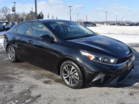 Certified 2022 Kia Forte LXS image 11