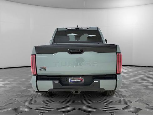 Used 2024 Toyota Tundra Platinum AWD/4WD image 4