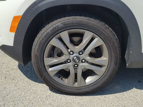 Used 2021 Kia Seltos S AWD/4WD image 7