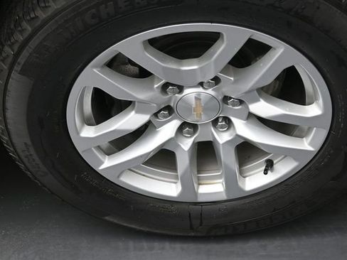 Used 2023 Chevrolet Tahoe LS image 32