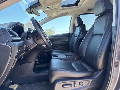 Used 2025 Honda Odyssey EX-L image 2