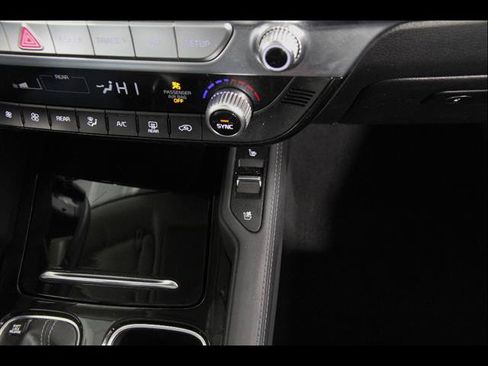 Used 2023 Kia Telluride SX AWD/4WD image 16