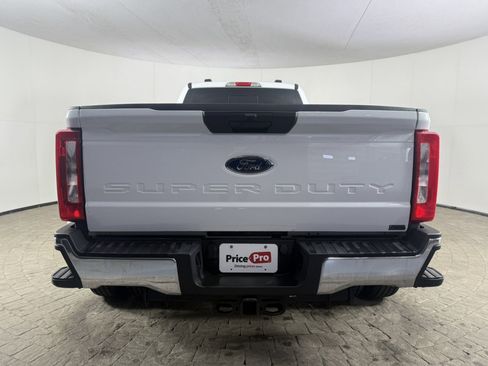 Used 2024 Ford F350 XLT w/ FX4 Off-Road Package image 7