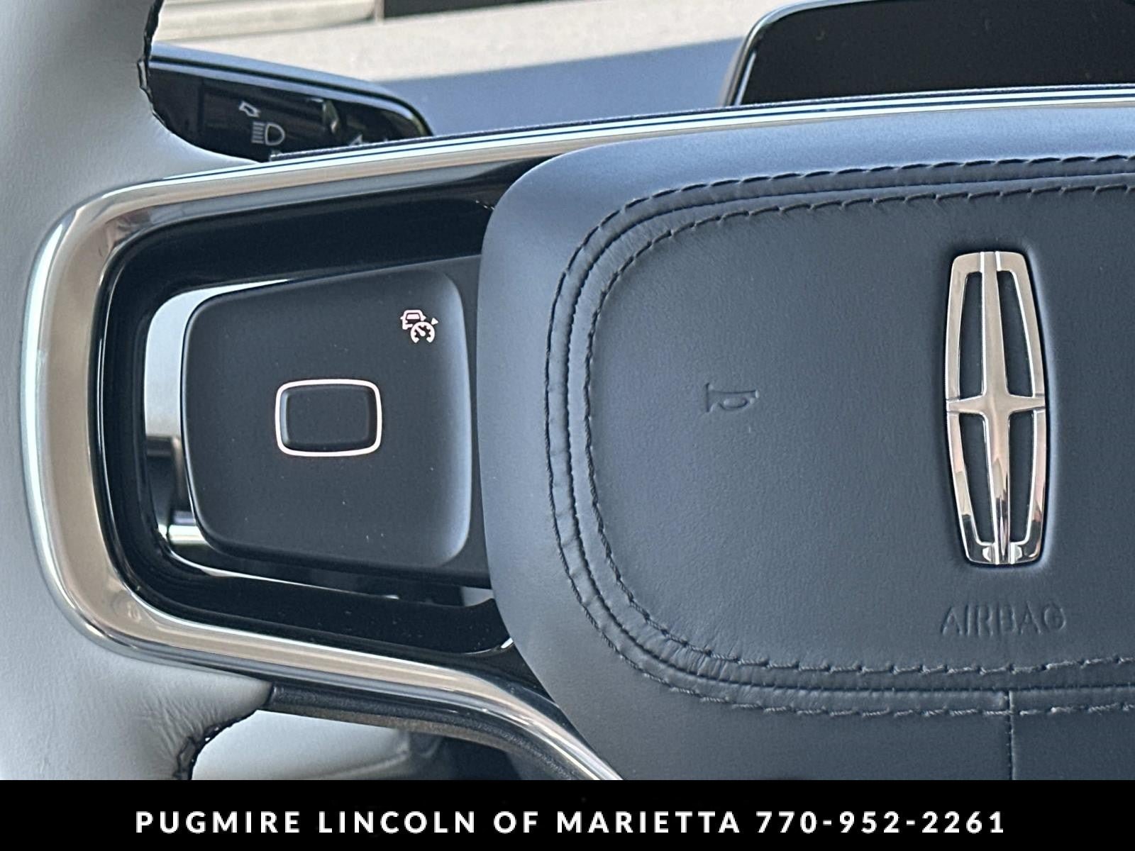 New 2026 Lincoln Navigator Premiere AWD/4WD image 27