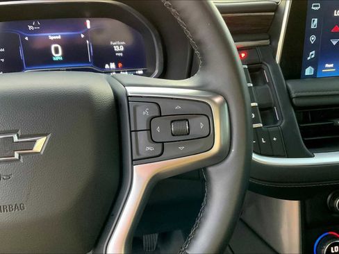 Used 2023 Chevrolet Tahoe Z71 w/ Luxury Package image 22