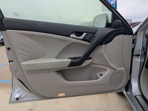 Used 2013 Acura TSX Sedan image 11