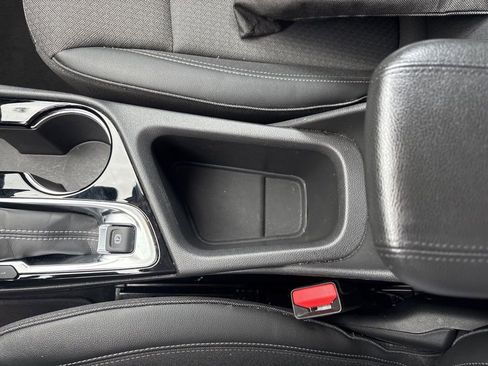 Used 2025 Buick Encore GX Preferred image 37